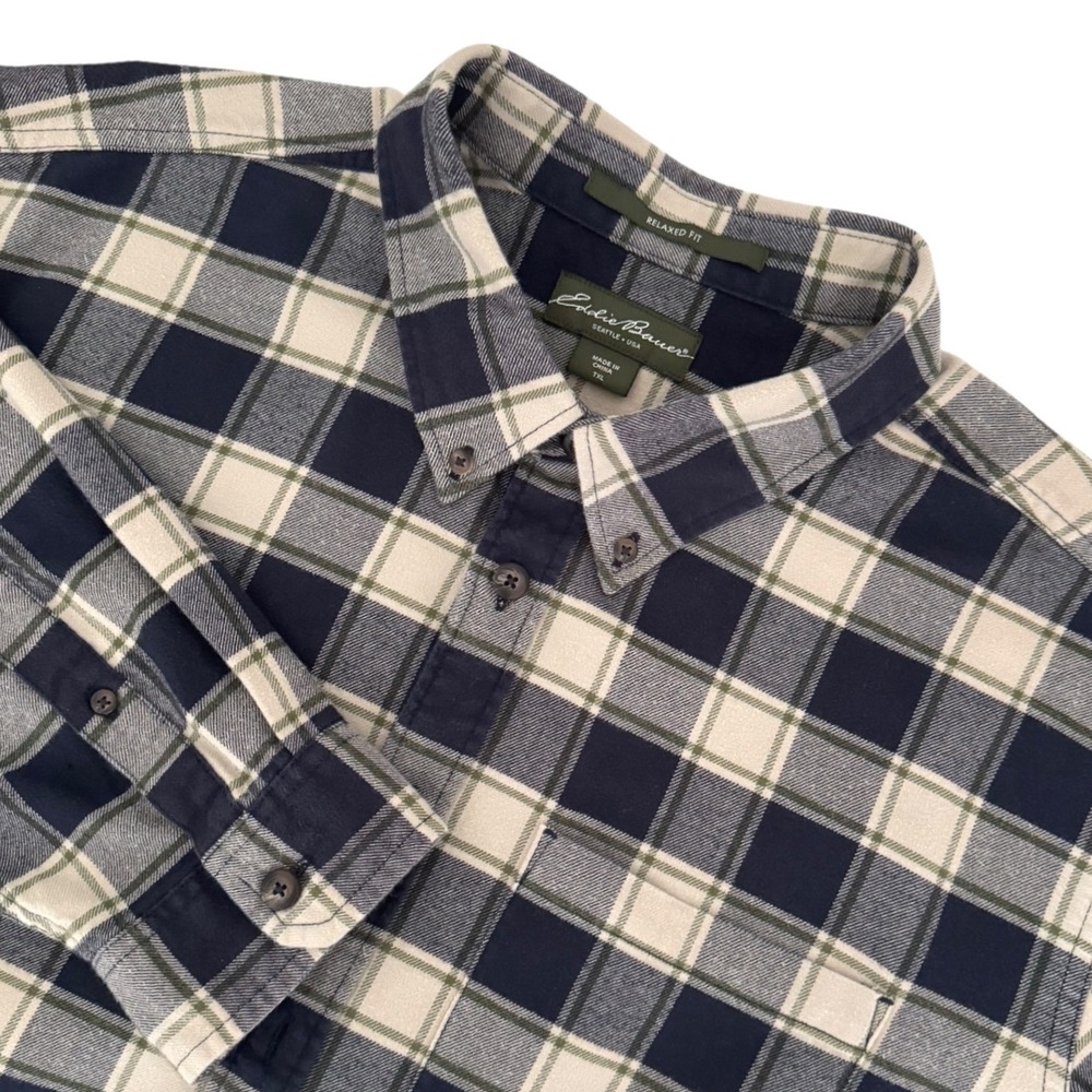 Eddie Bauer Men's Size XL Tall Relaxed Fit Plaid Flannel Shirt Navy Cream Green